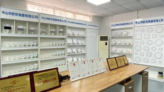 Factory Direct Sales 3W-18W Aluminum Plus PBT Body B22 E27 LED Bulb